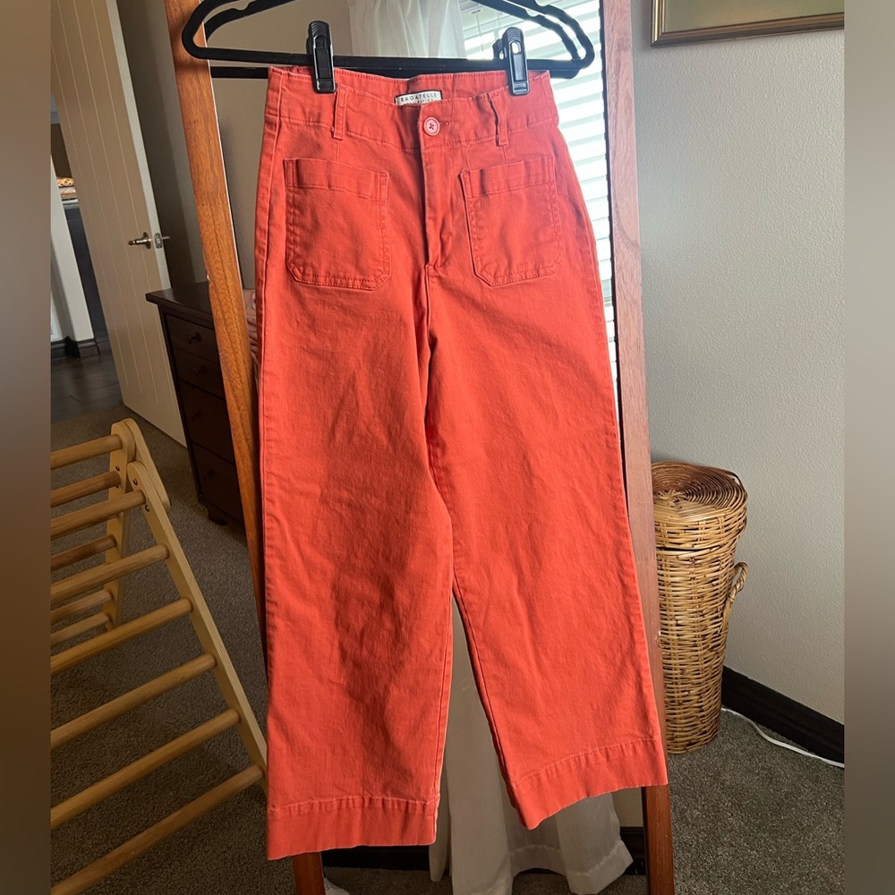 Wide leg cropped pants